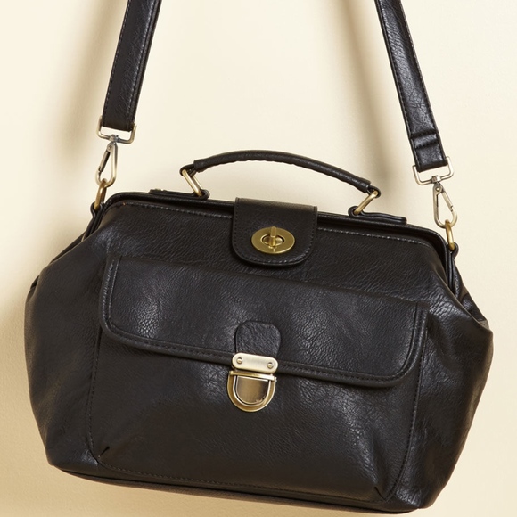 Modcloth Handbags - NWT Modcloth With Each Passage Day Bag in Noir